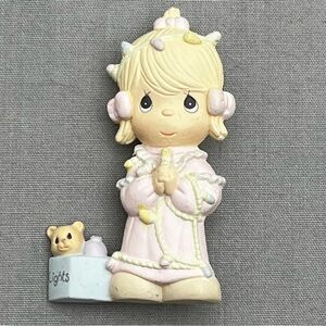 Precious Moments 1990 Enesco Christmas Girl Lights Brooch Pin Vintage Cute